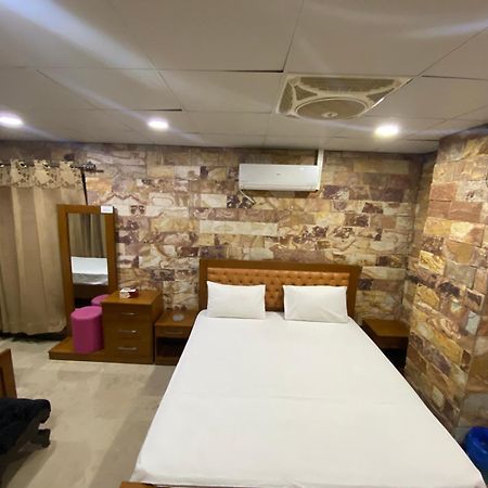 Hotel Vista Inn Dha Rawalpindi Exterior photo